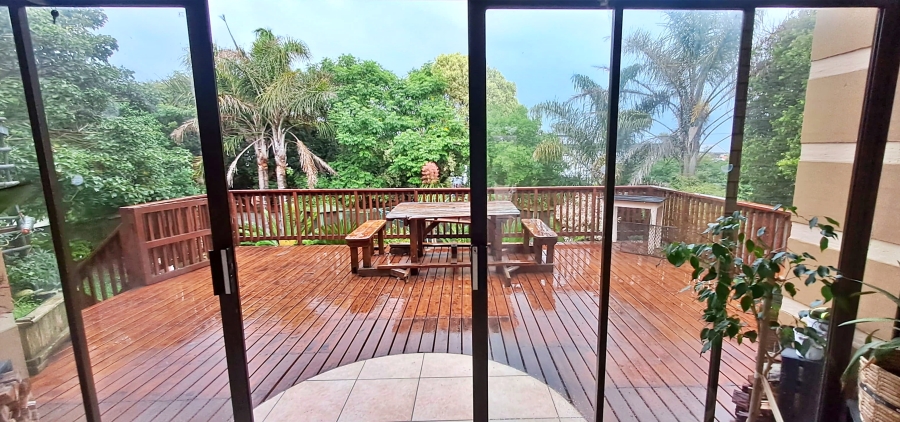 5 Bedroom Property for Sale in Reebok Western Cape